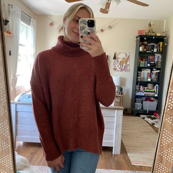 William Rast Red Oversized Turtleneck Sweater - Picture 1 of 6